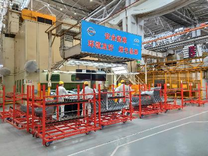 莫道隔遠 江海同源 日產(chǎn)汽車致敬 英雄 武漢